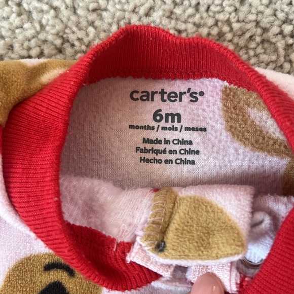 Excellent Condition Carter’s Fleece Onesie - 6M - Picture 2 of 2